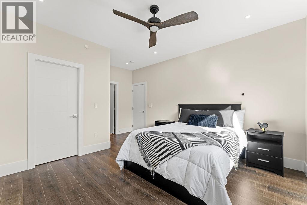 1131 FORDEN Place - 34