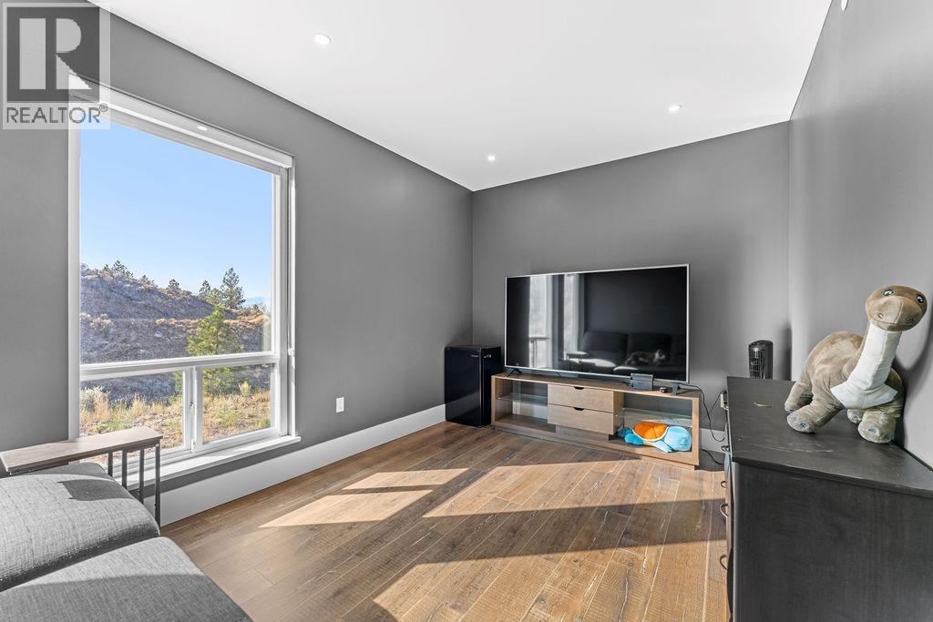 1131 FORDEN Place - 36