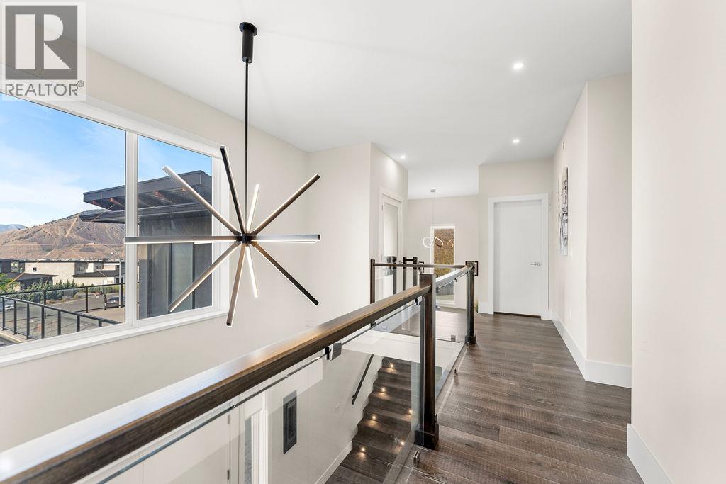 1131 FORDEN Place - 44