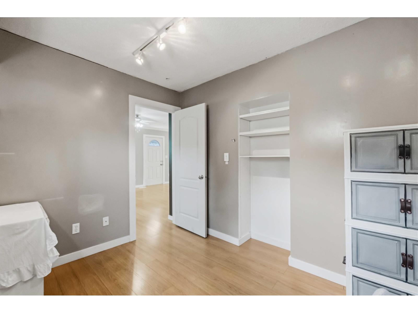 2304 MOULDSTADE ROAD, Abbotsford
