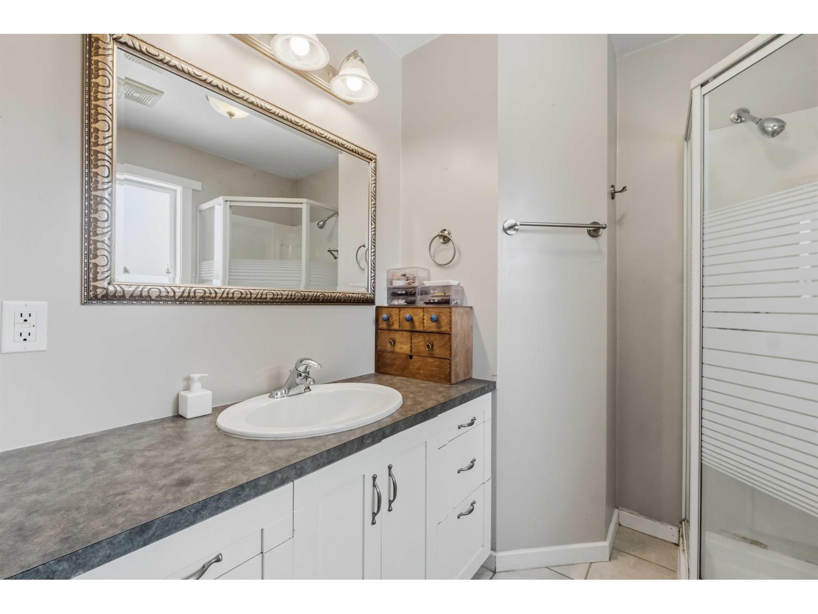 2304 MOULDSTADE ROAD, Abbotsford