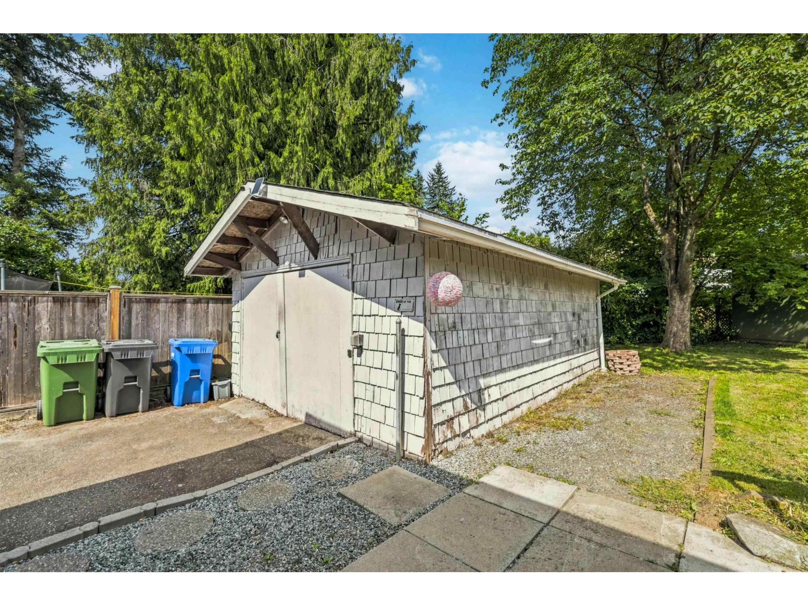 2304 MOULDSTADE ROAD, Abbotsford