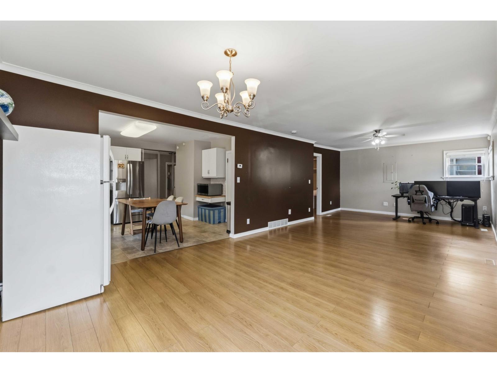 2304 MOULDSTADE ROAD, Abbotsford
