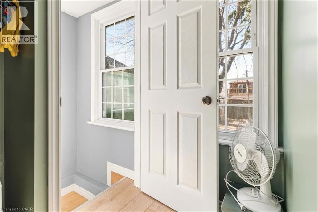 29 WEXFORD Avenue N - 19