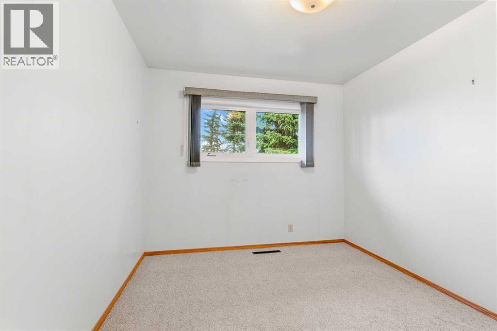 35 Beaupre Crescent - 14