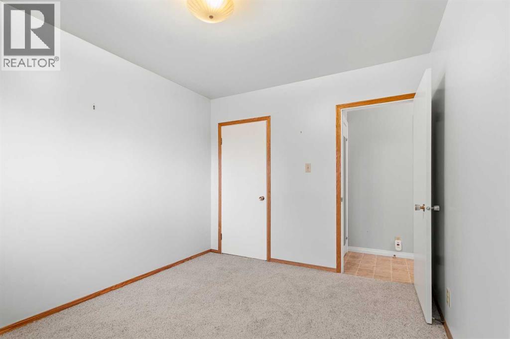 35 Beaupre Crescent - 15