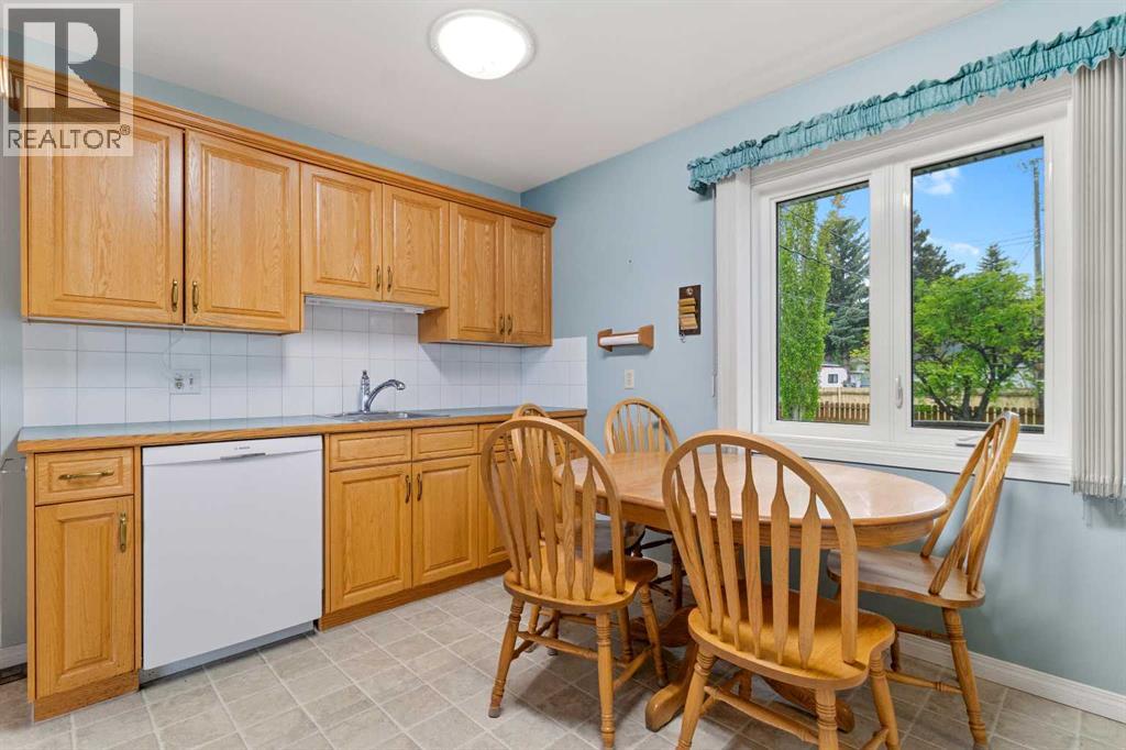 35 Beaupre Crescent - 11