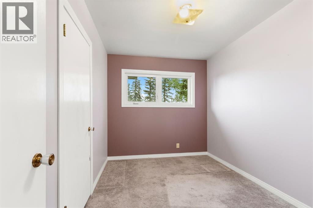35 Beaupre Crescent - 13