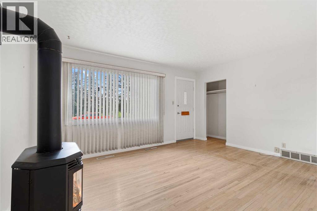 35 Beaupre Crescent - 7