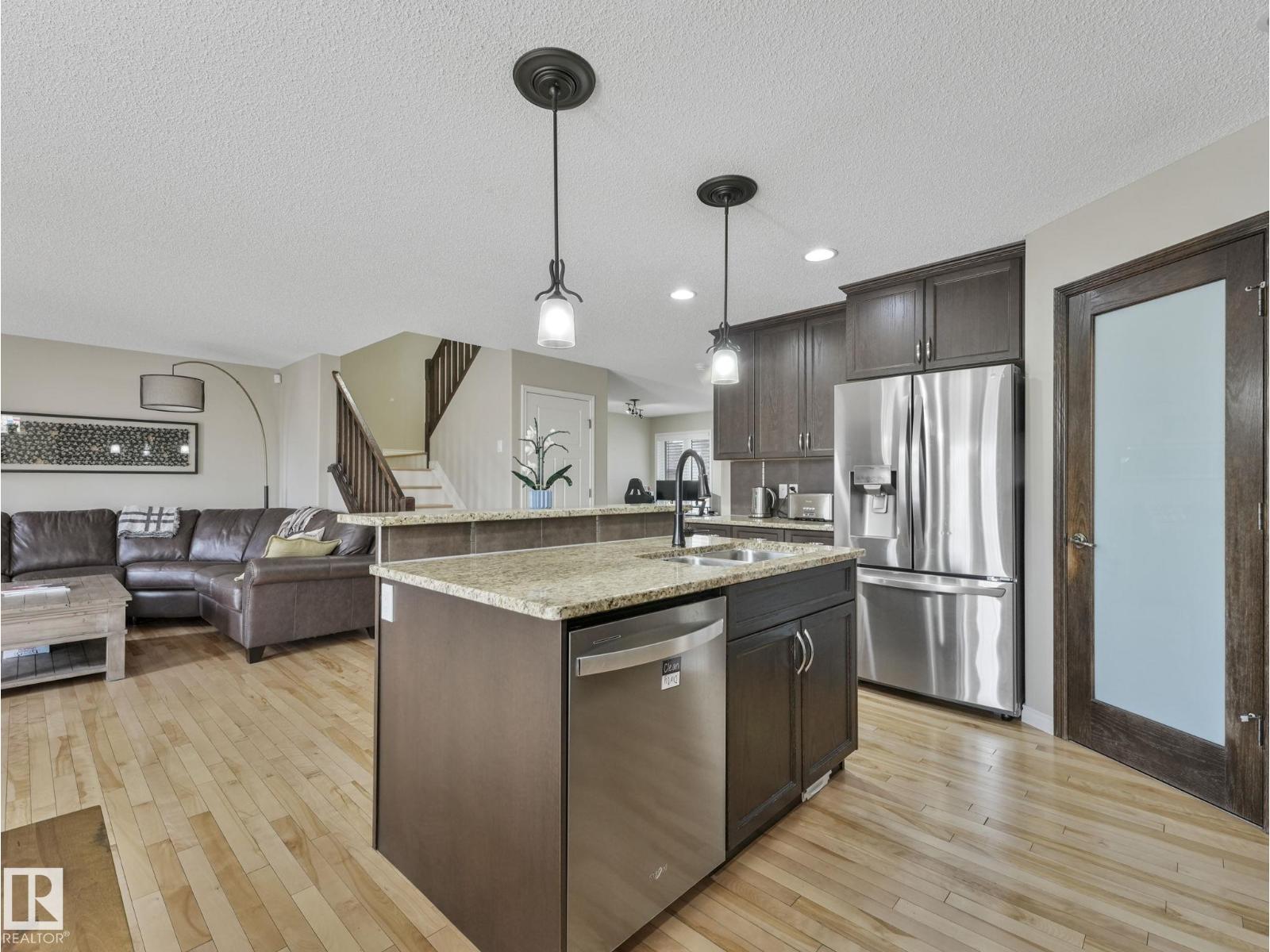 20853 92A AV NW - 9