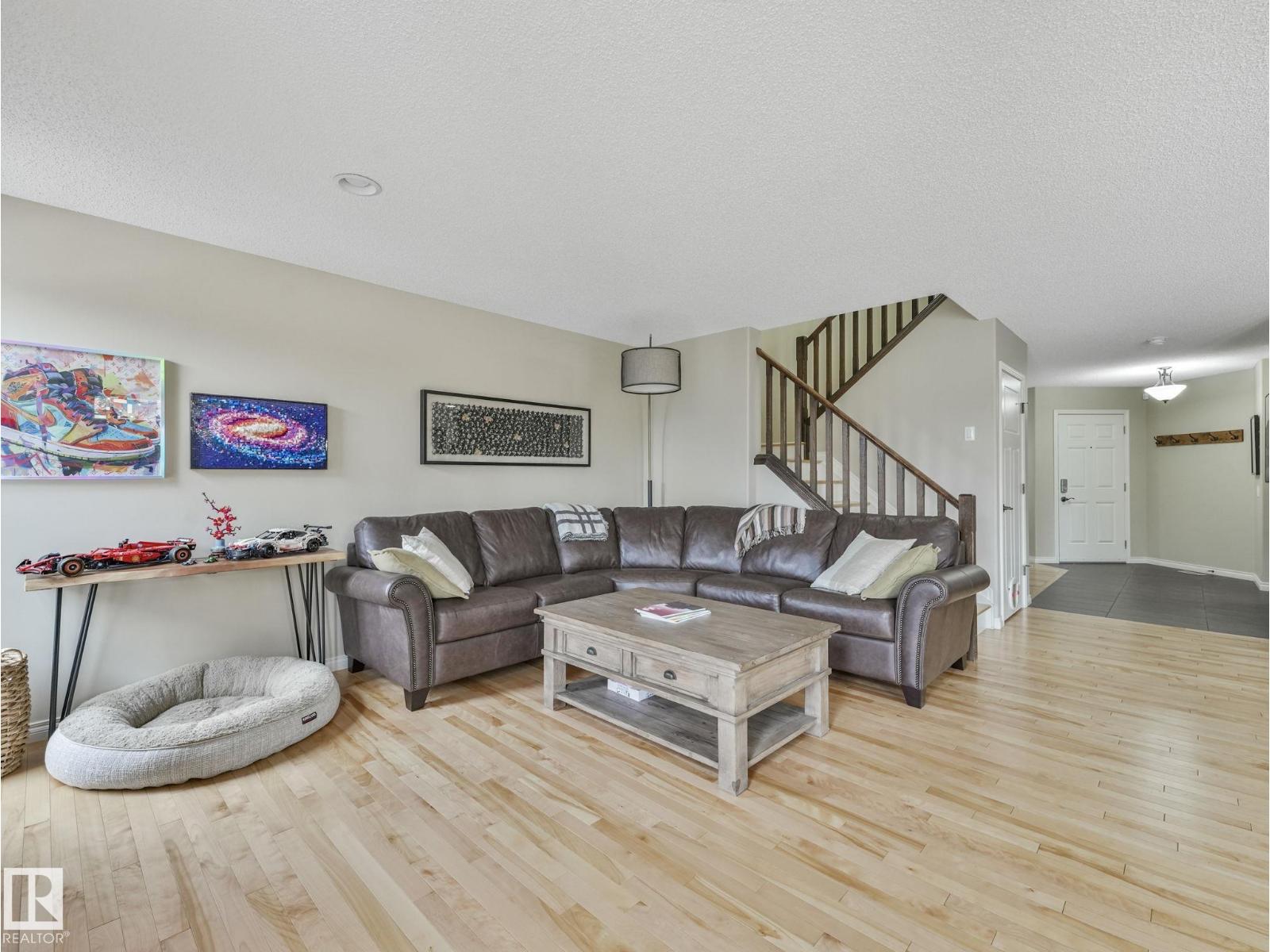 20853 92A AV NW - 6