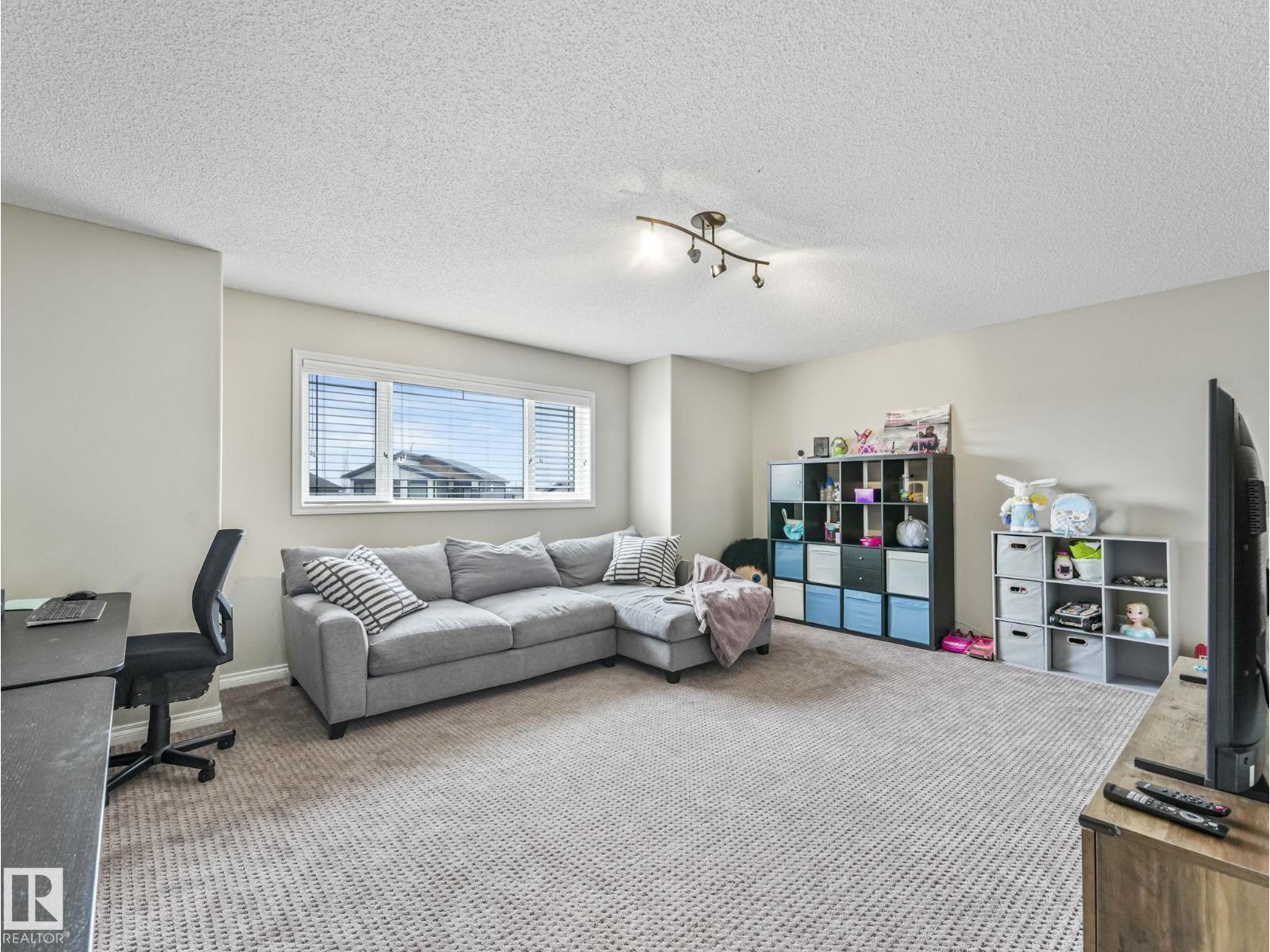 20853 92A AV NW - 34
