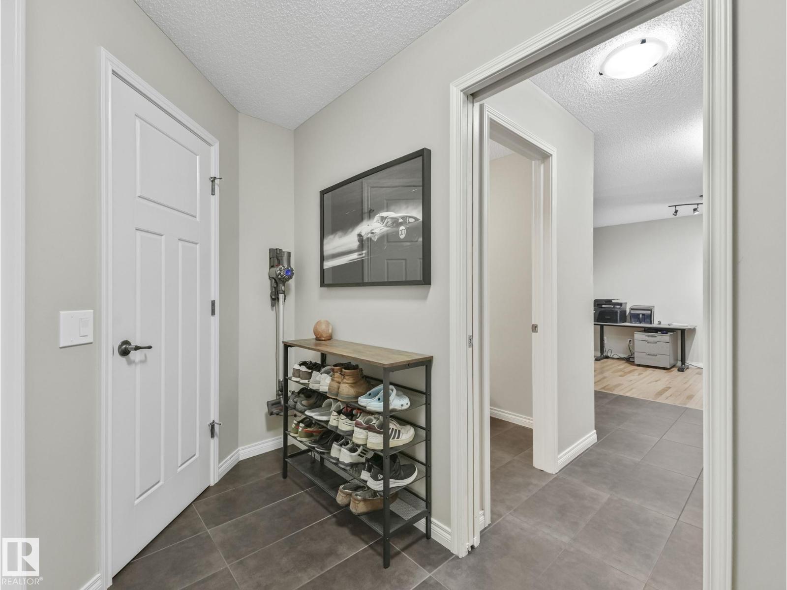 20853 92A AV NW - 37