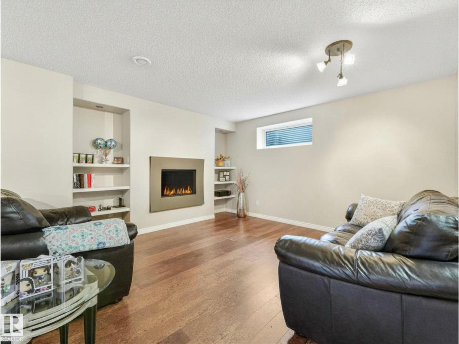 20853 92A AV NW - 43