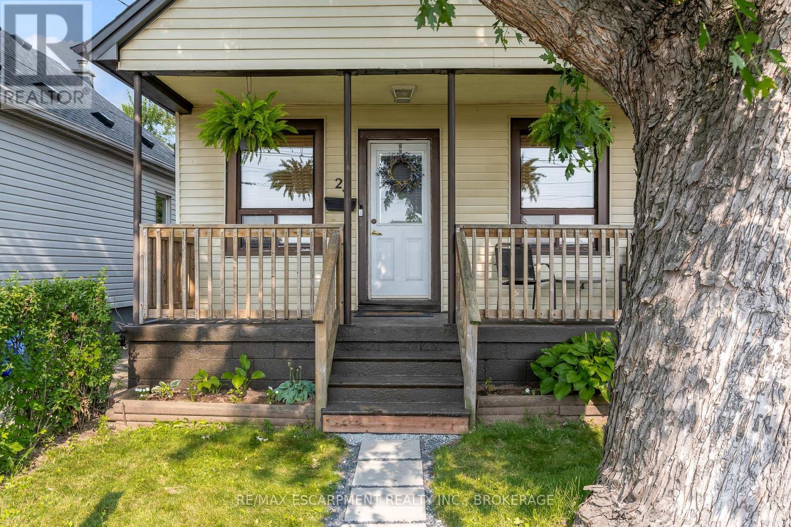 25 MCKINSTRY STREET - 2