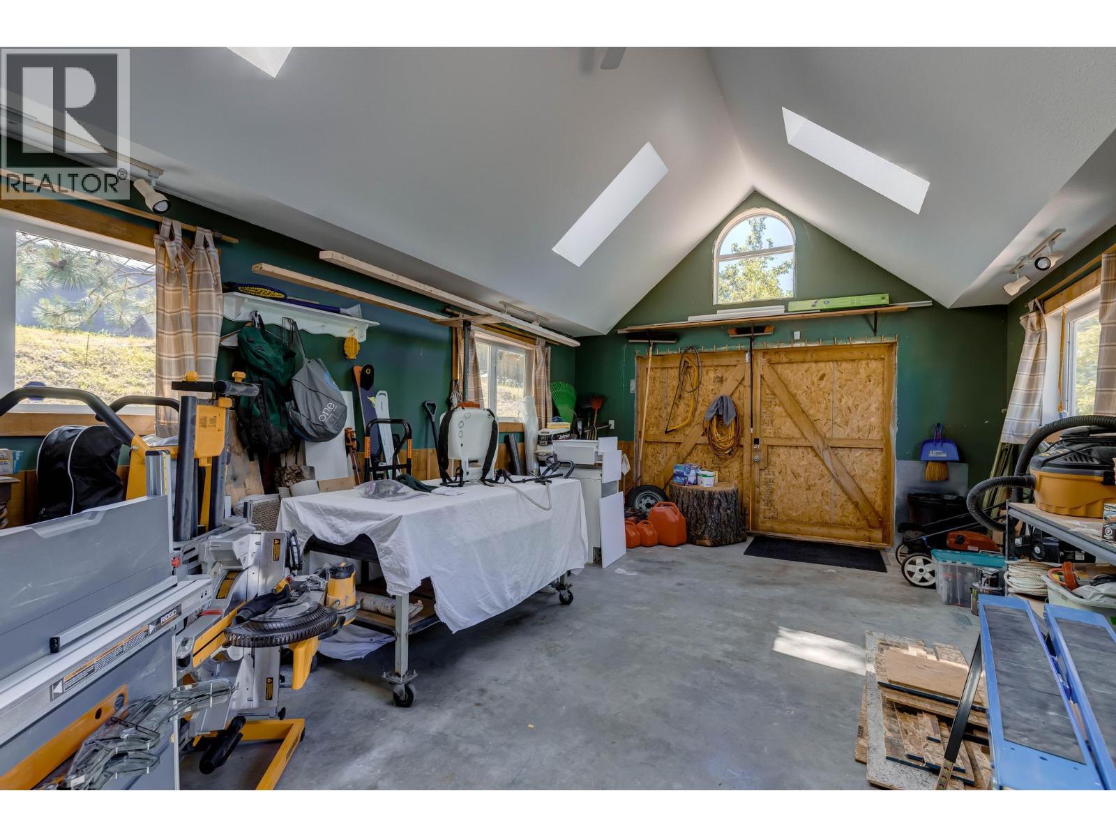 10987 Hare Road, Lake Country