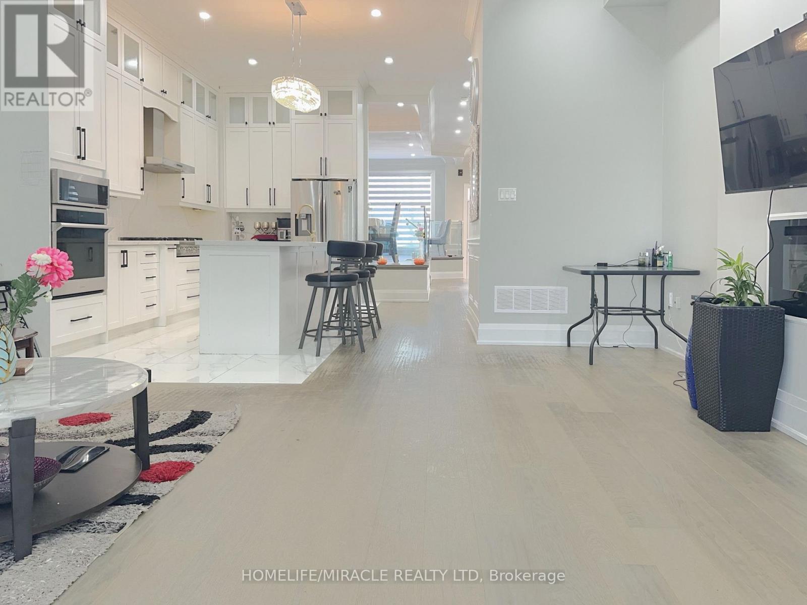 49 BUTTERWORTH AVENUE - 24