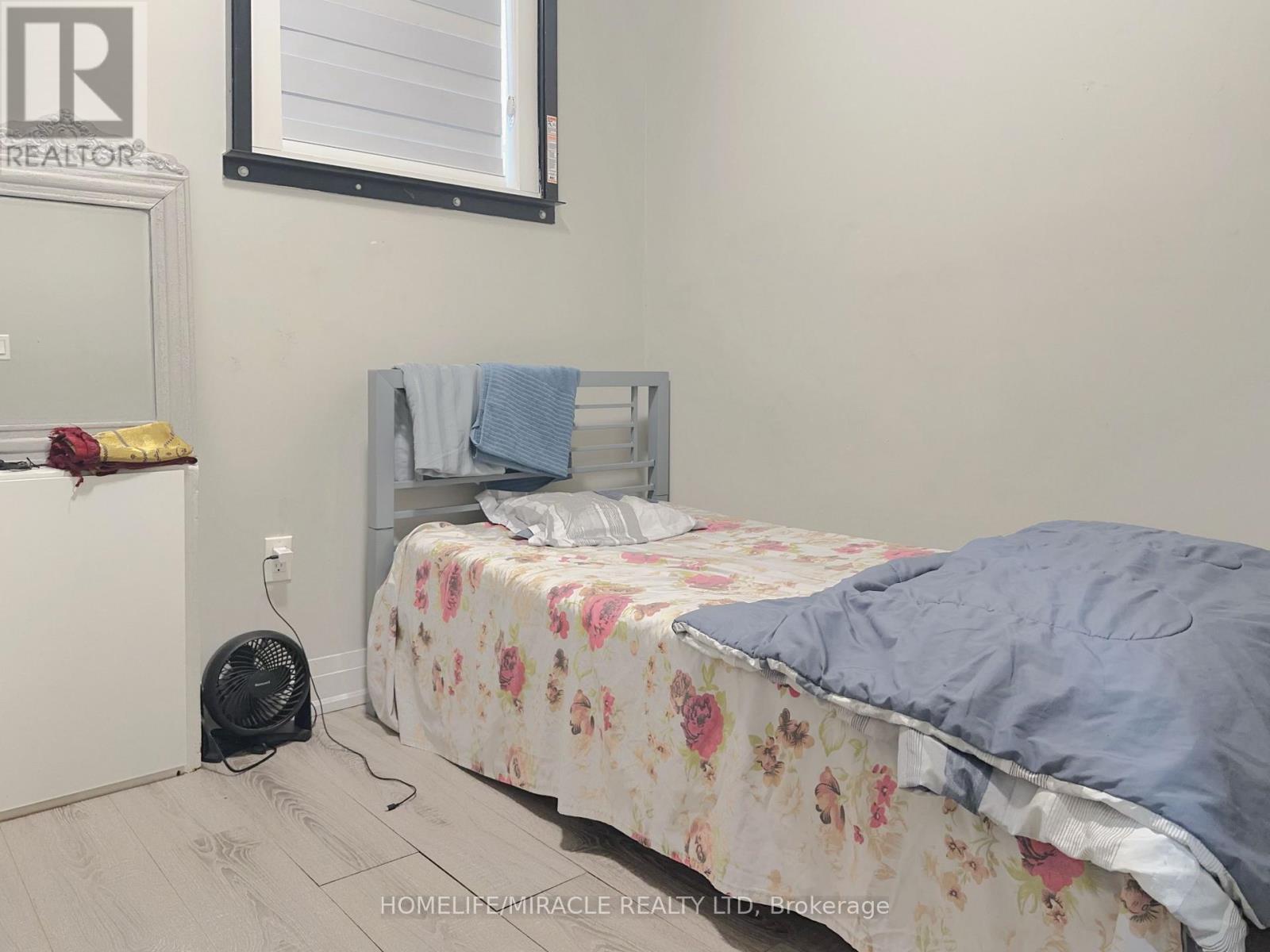 49 BUTTERWORTH AVENUE - 33