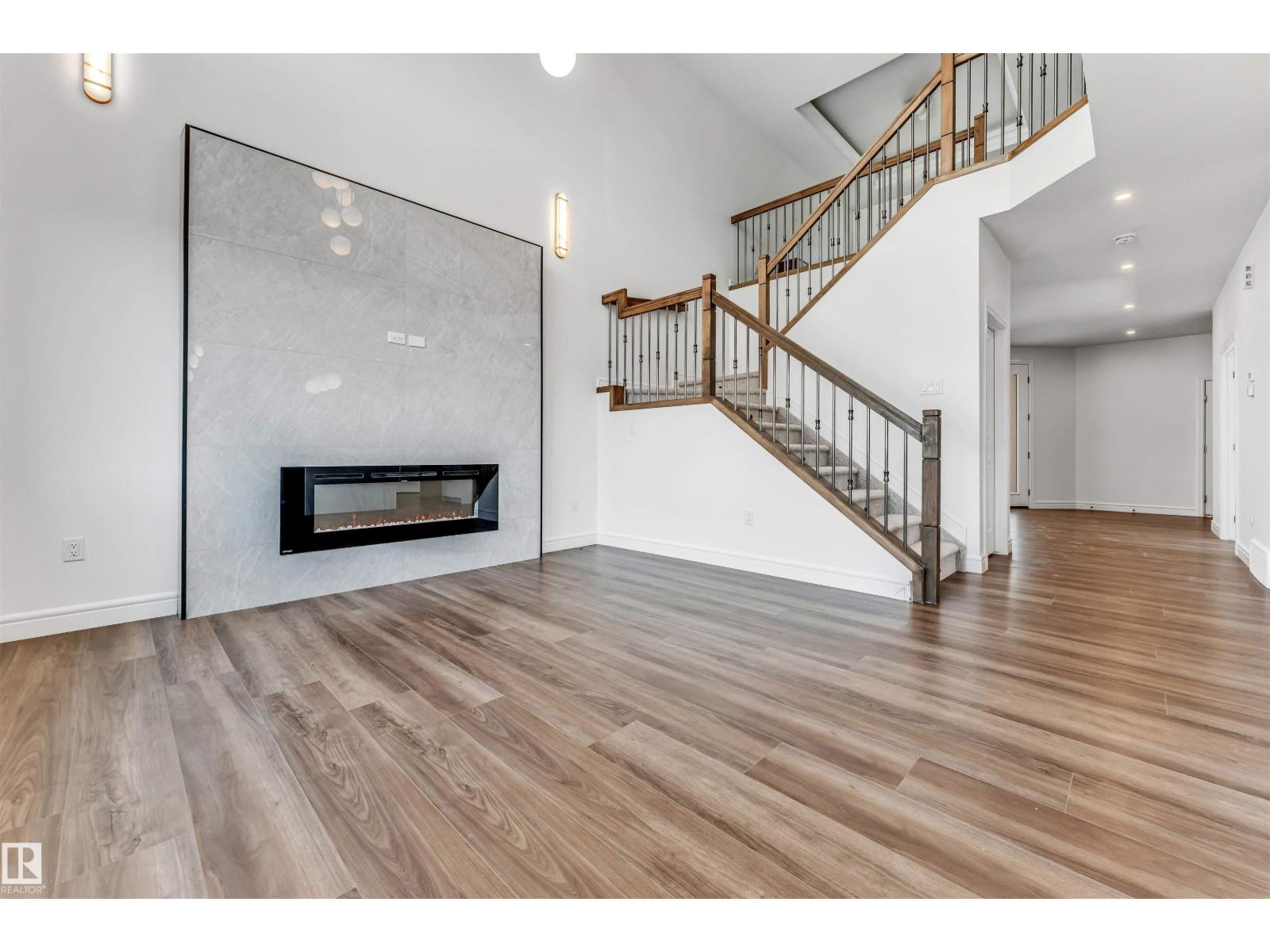 19420 25 AV NW - 2
