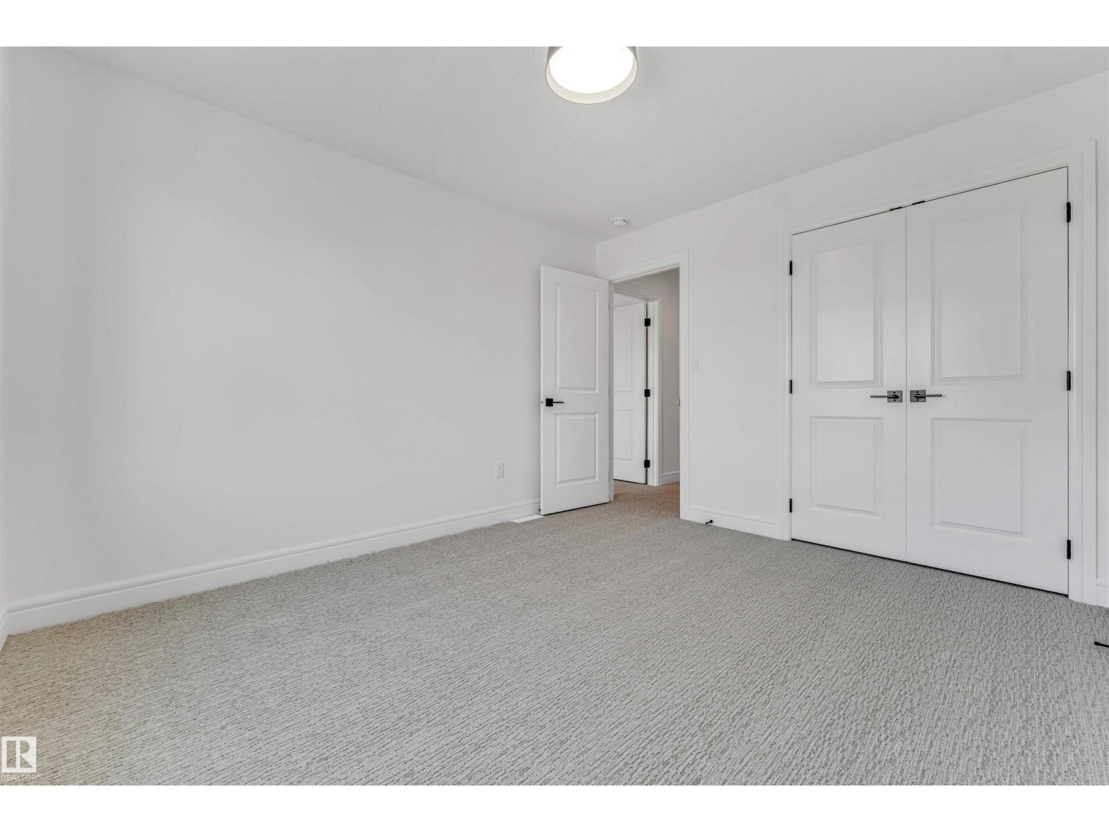 19420 25 AV NW - 33