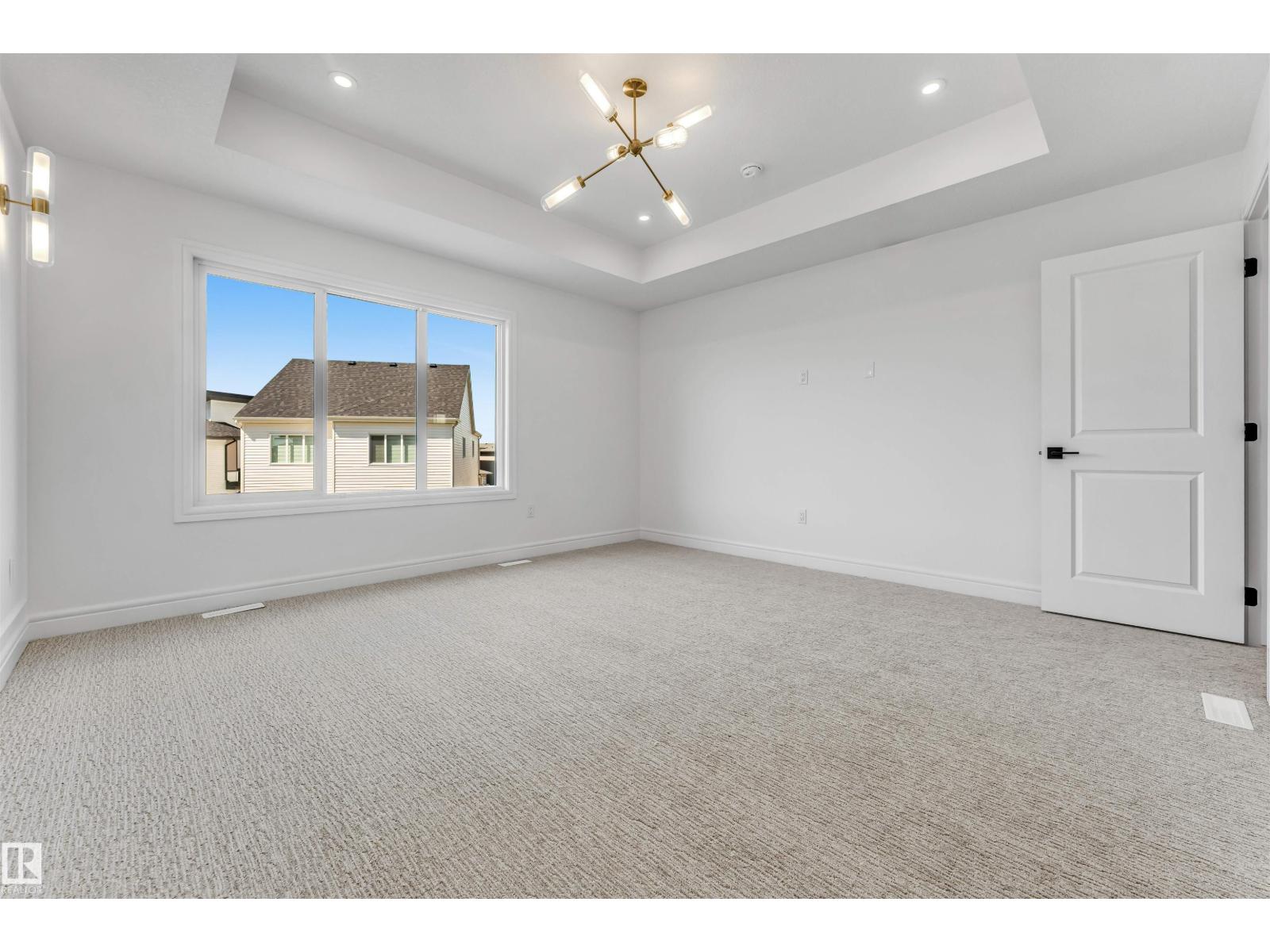 19420 25 AV NW - 29