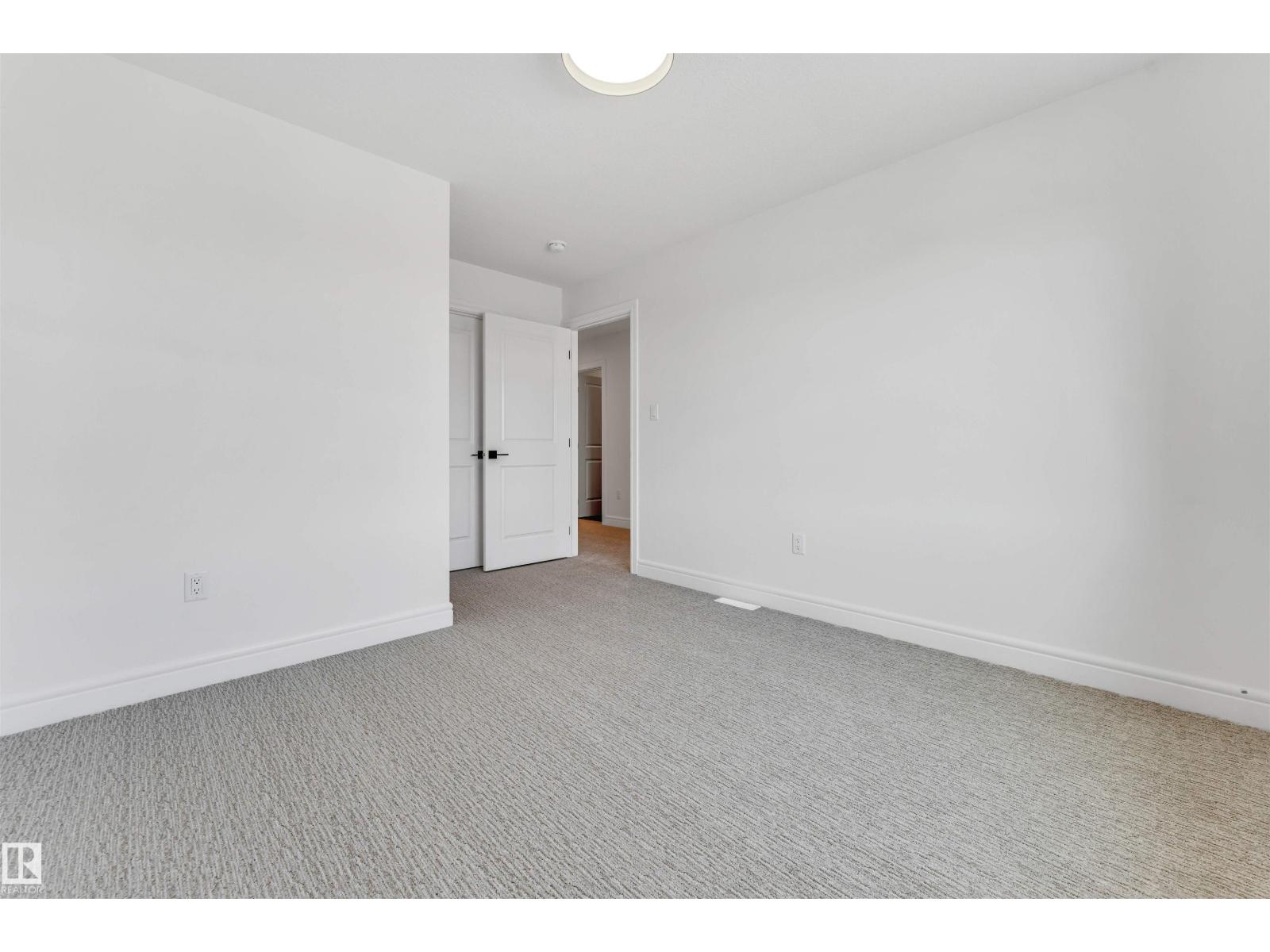 19420 25 AV NW - 37