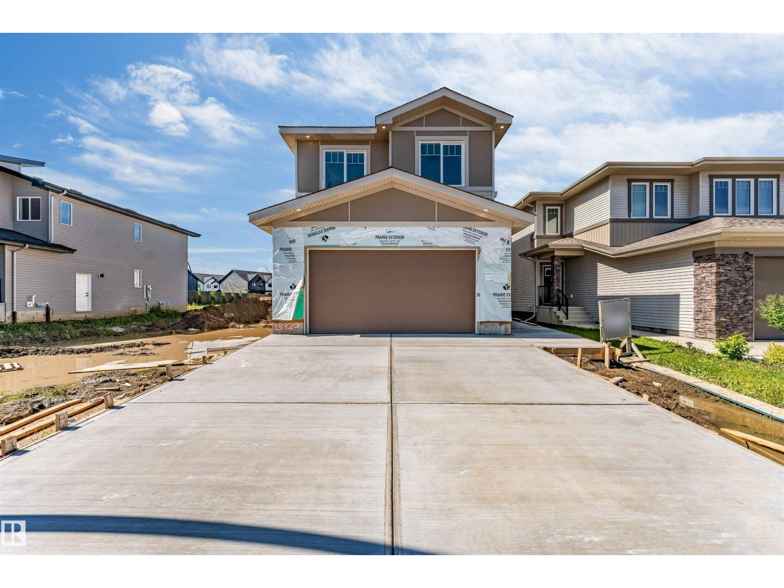 19420 25 AV NW - 50