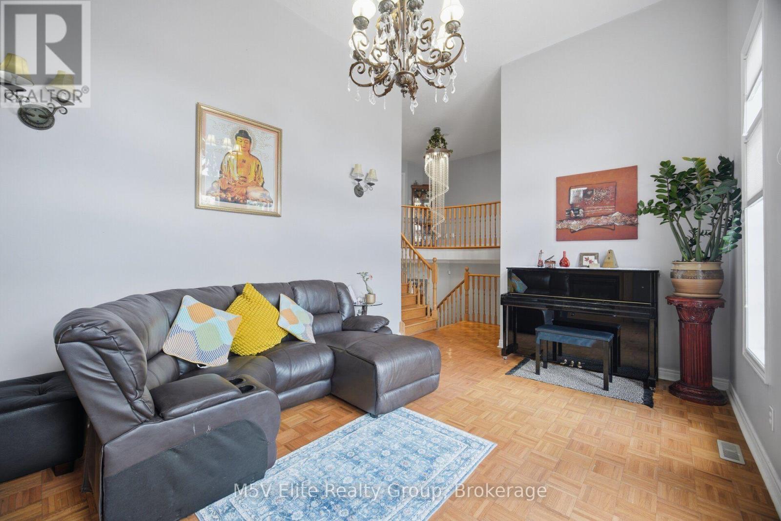 168 SAIL CRESCENT - Image 15