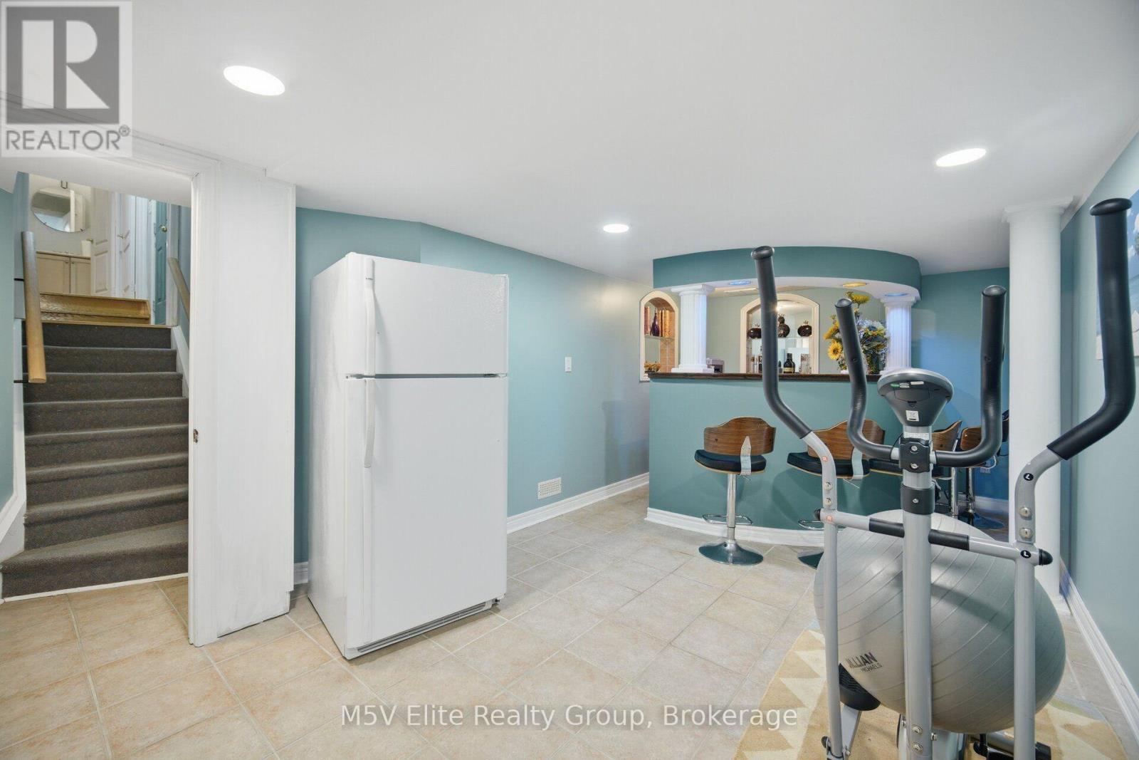 168 SAIL CRESCENT - Image 30