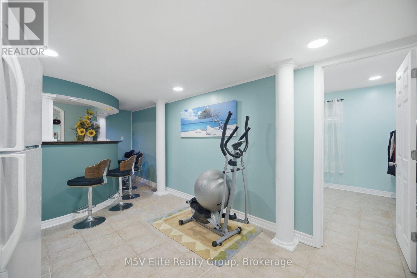 168 SAIL CRESCENT - Image 32