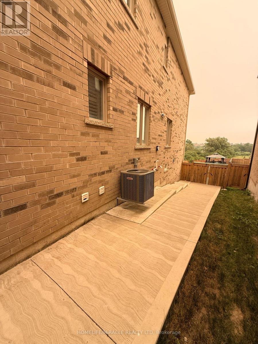 21 VALLEYSCAPE TRAIL - 37