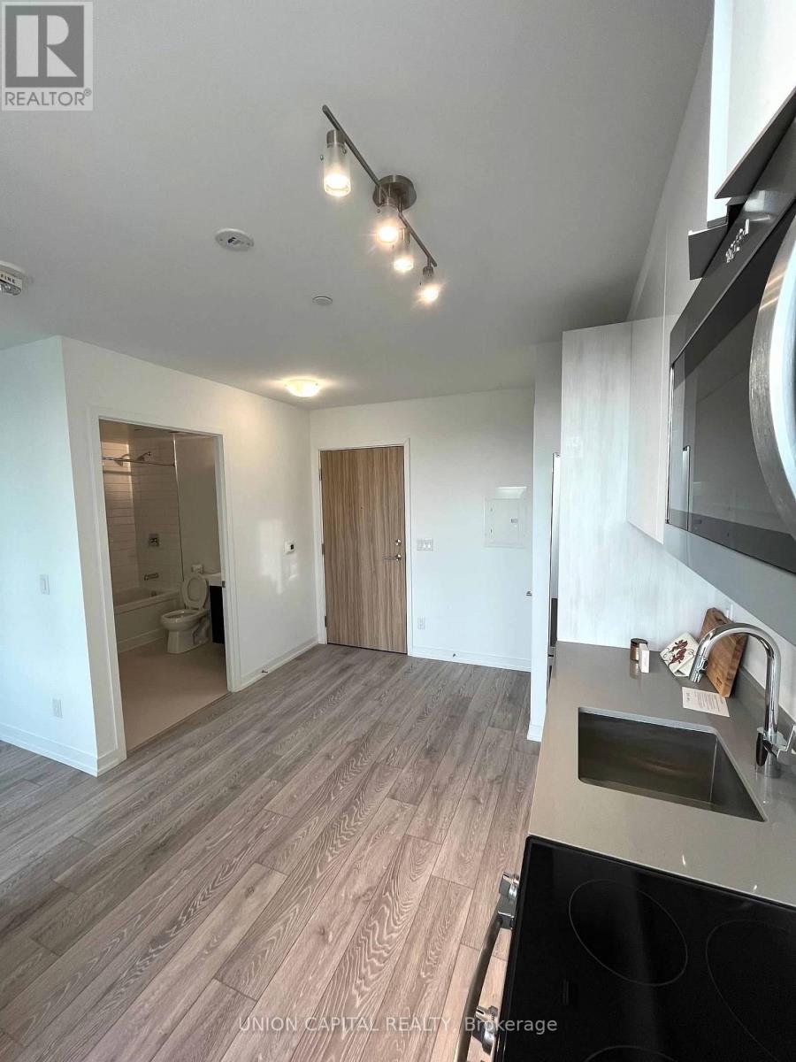 #320 3100 KEELE STREET - Image 6
