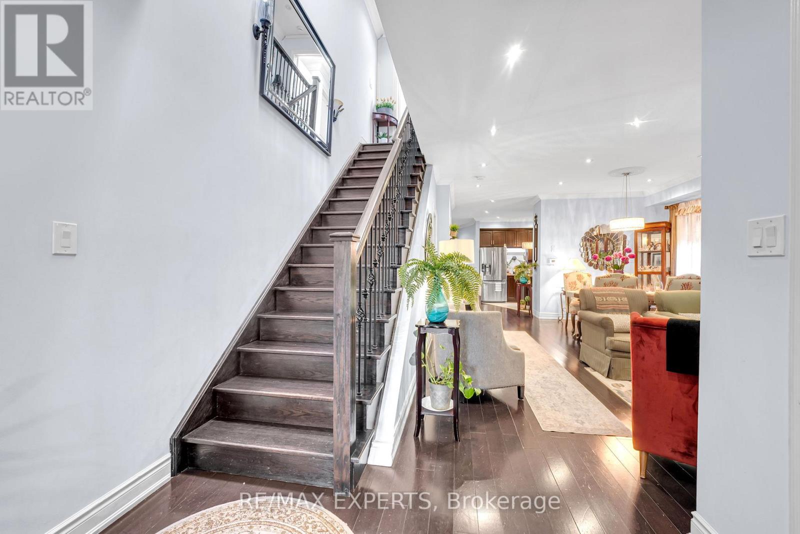 18 COBALT STREET - 13