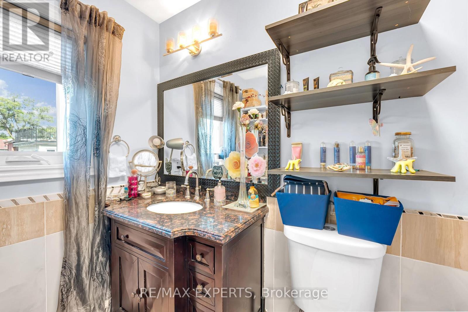 18 COBALT STREET - 25