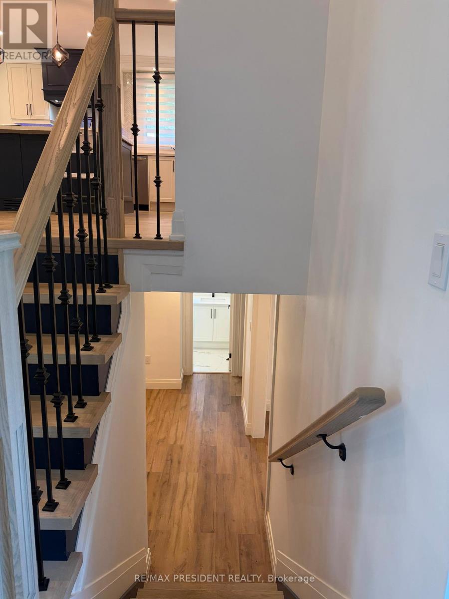 45 ROYAL OAK DRIVE - 14
