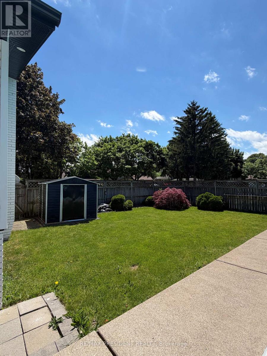 45 ROYAL OAK DRIVE - 35