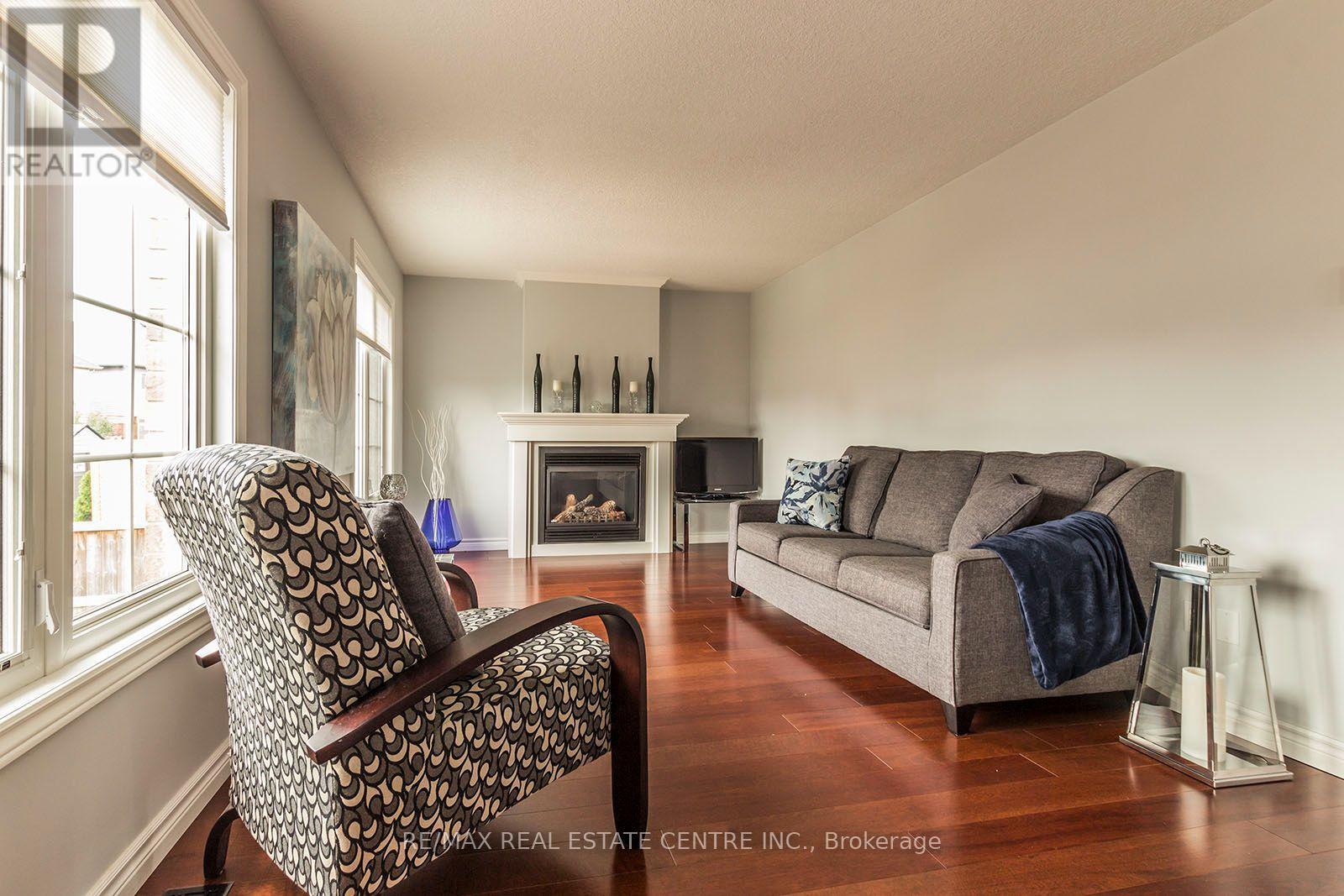 44 LEMON GRASS STREET - 16