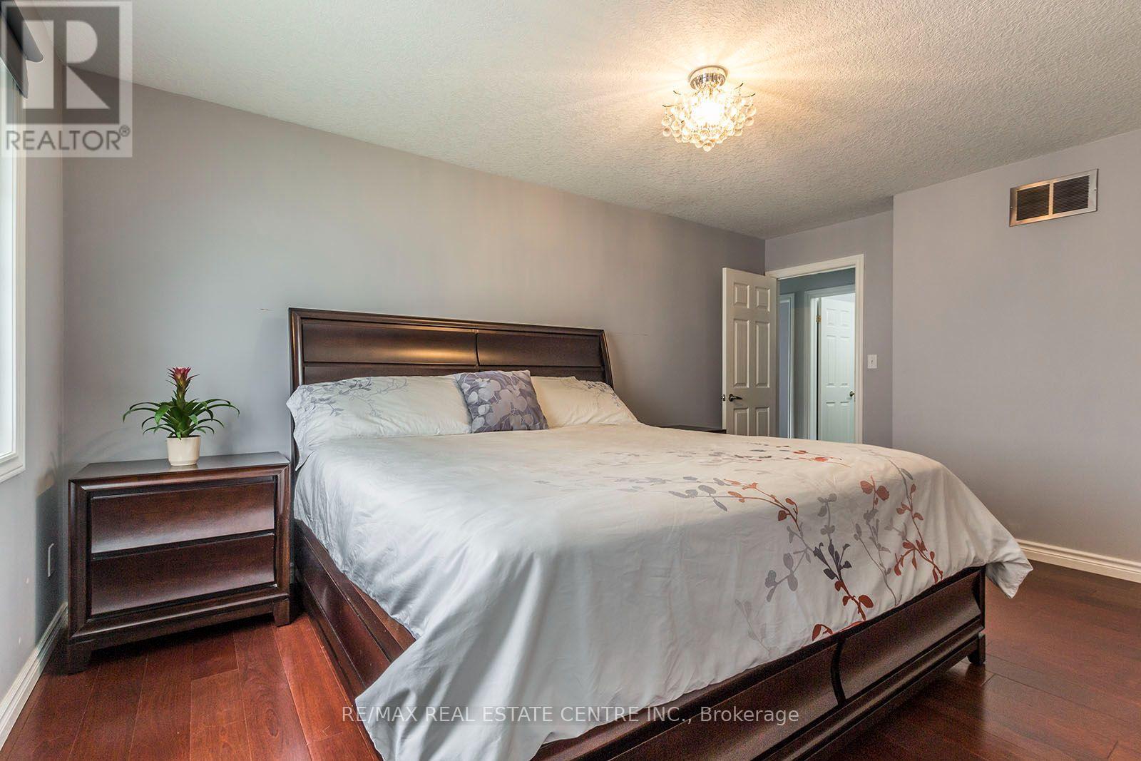 44 LEMON GRASS STREET - 21