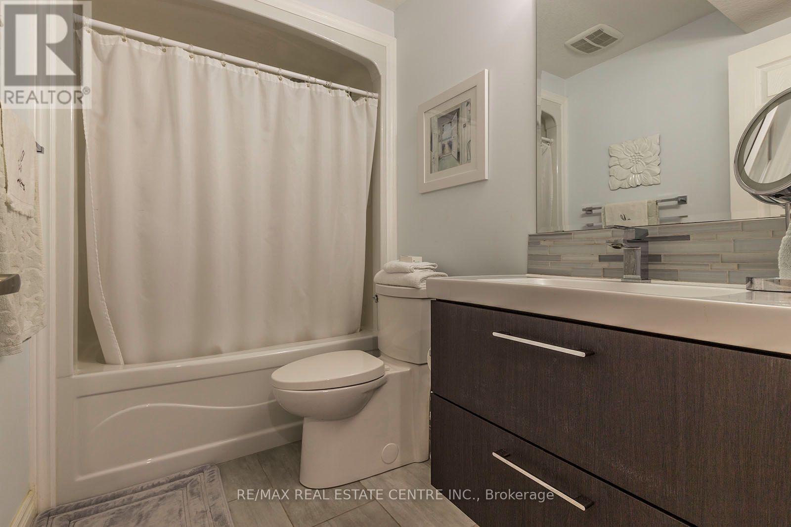 44 LEMON GRASS STREET - 26