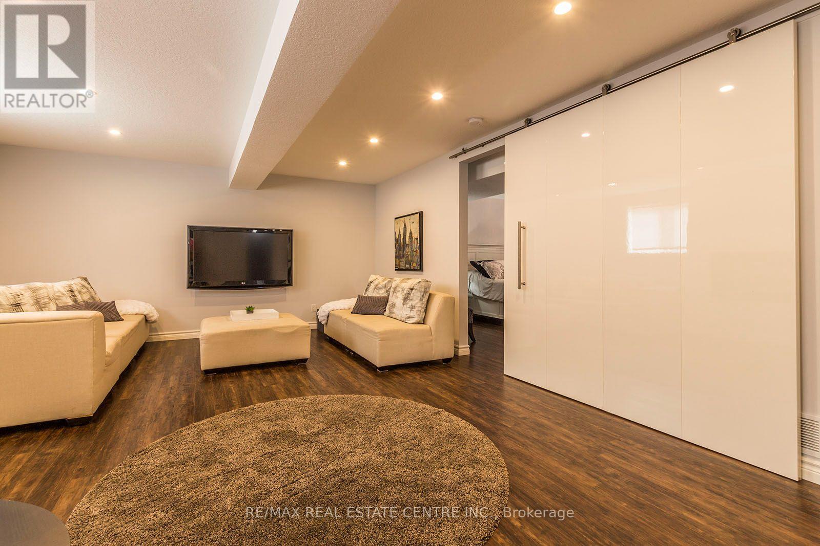 44 LEMON GRASS STREET - 30