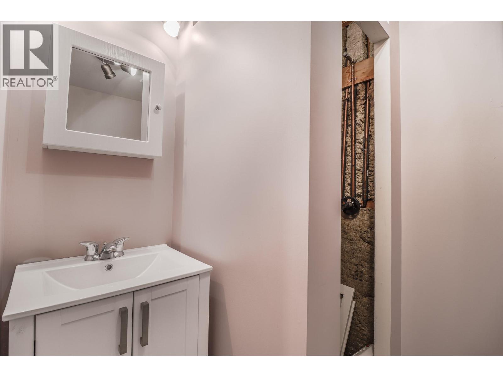 15730 PETERS Road - 33