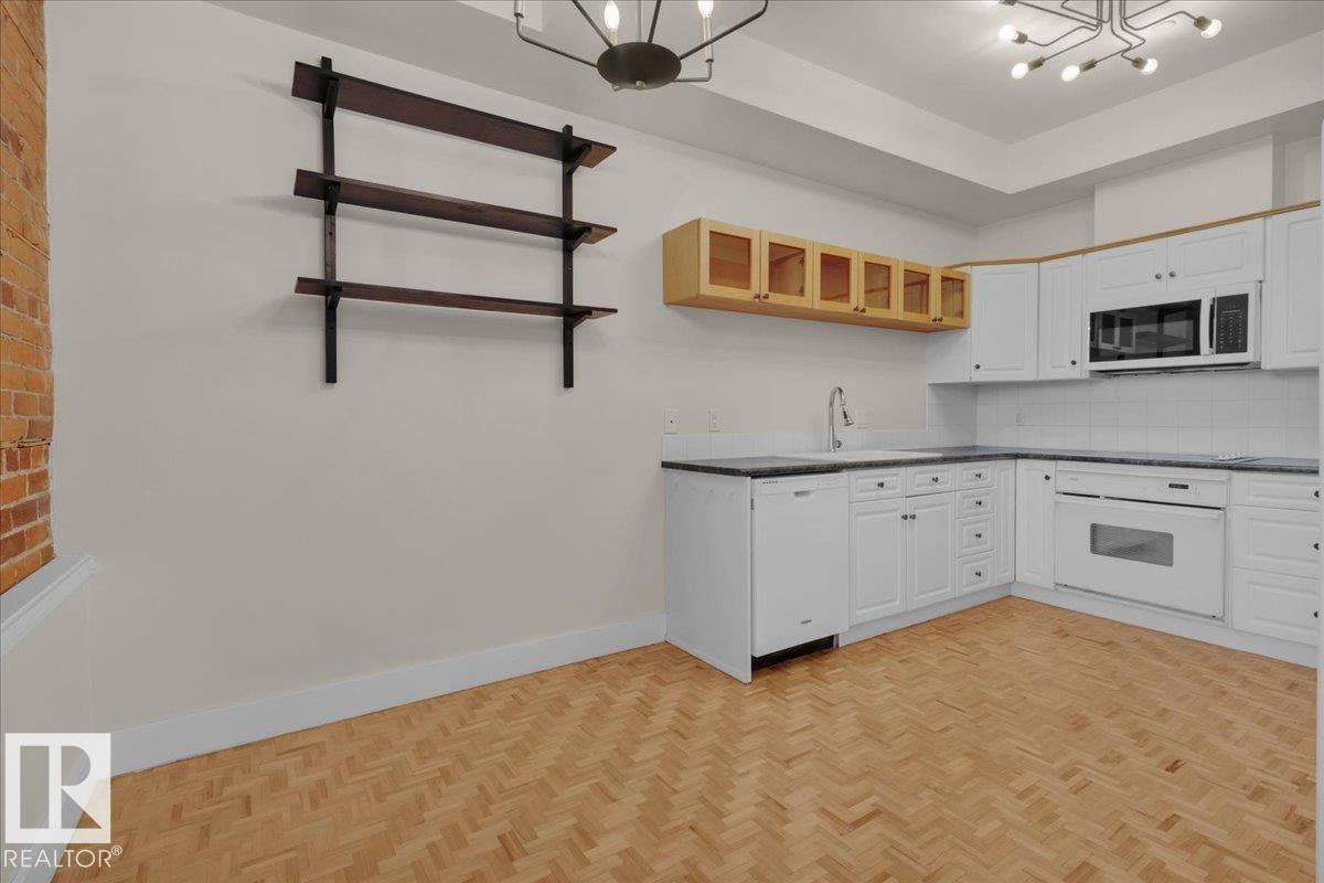 #406 10728 82 AV NW - 16