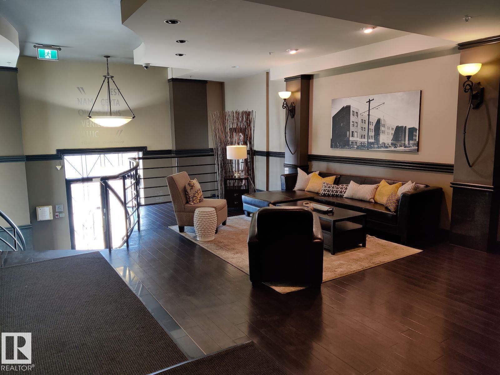 #406 10728 82 AV NW - 44