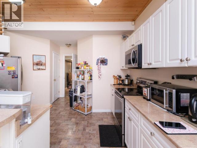 B-1109 CENTENNIAL STREET - 10
