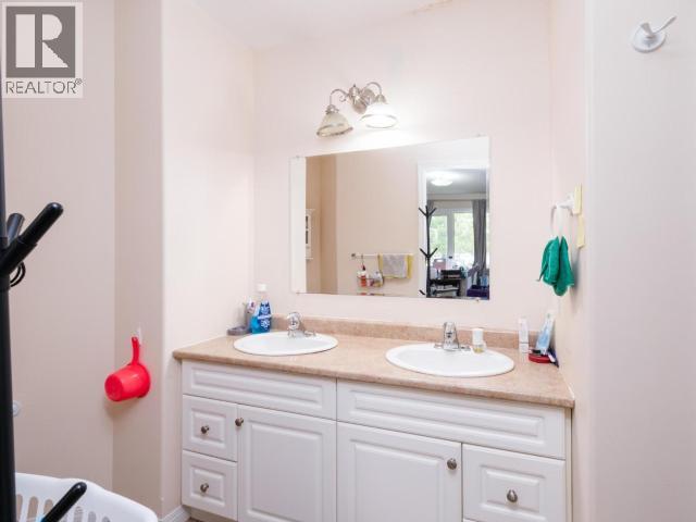 B-1109 CENTENNIAL STREET - 21