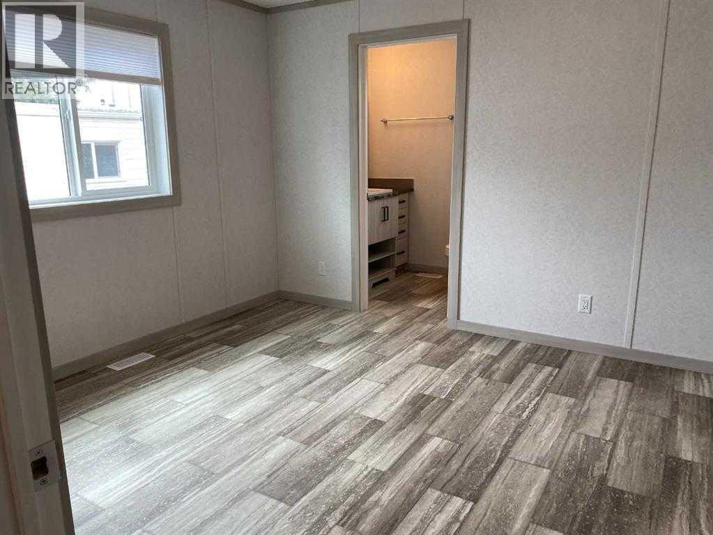 36, 4308 42 Avenue - 17