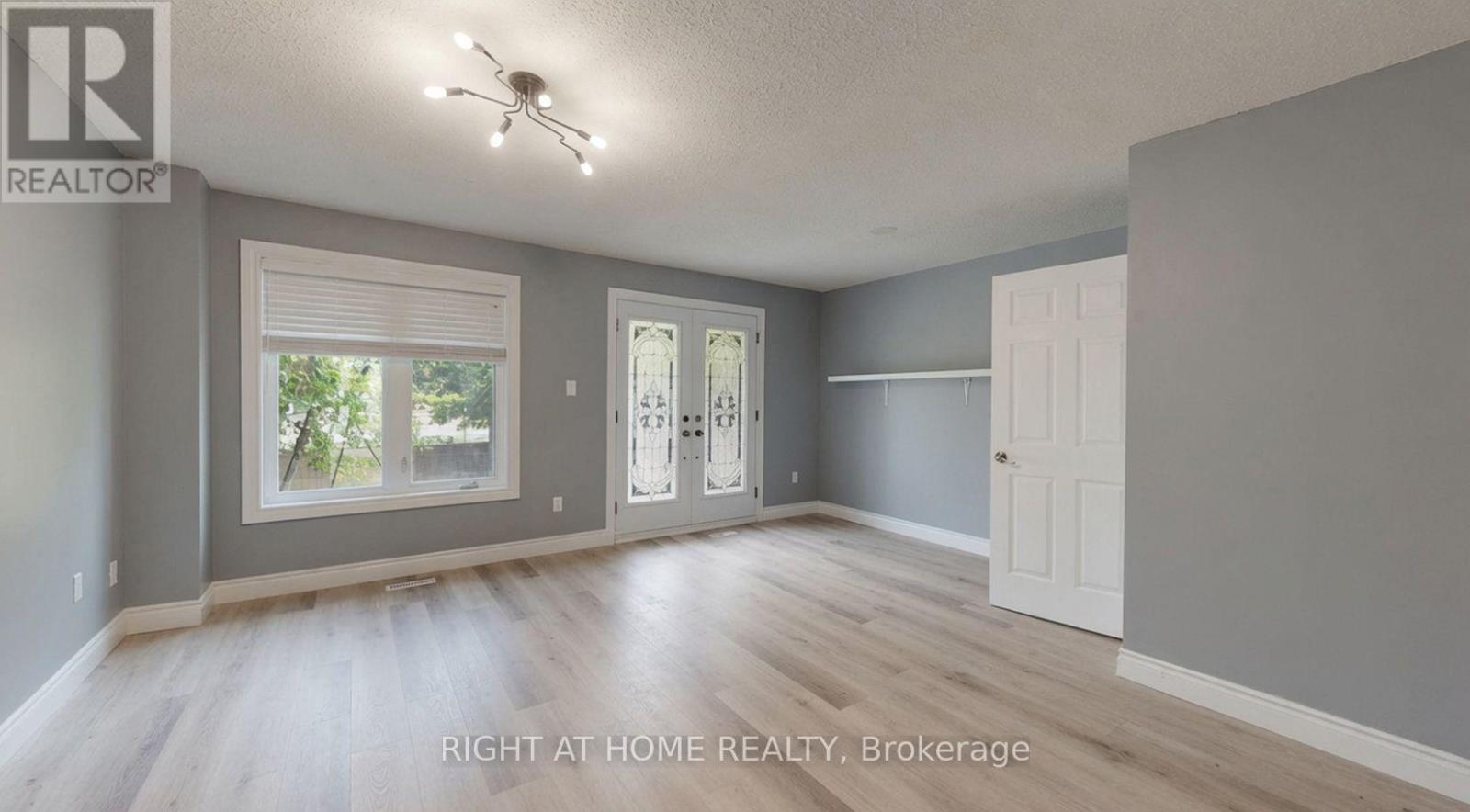 35 CHALFIELD LANE - 22