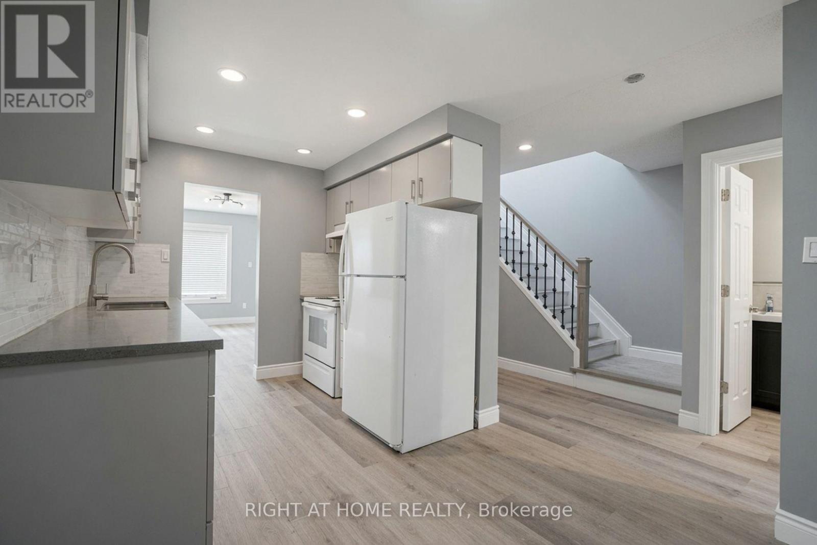 35 CHALFIELD LANE - 20