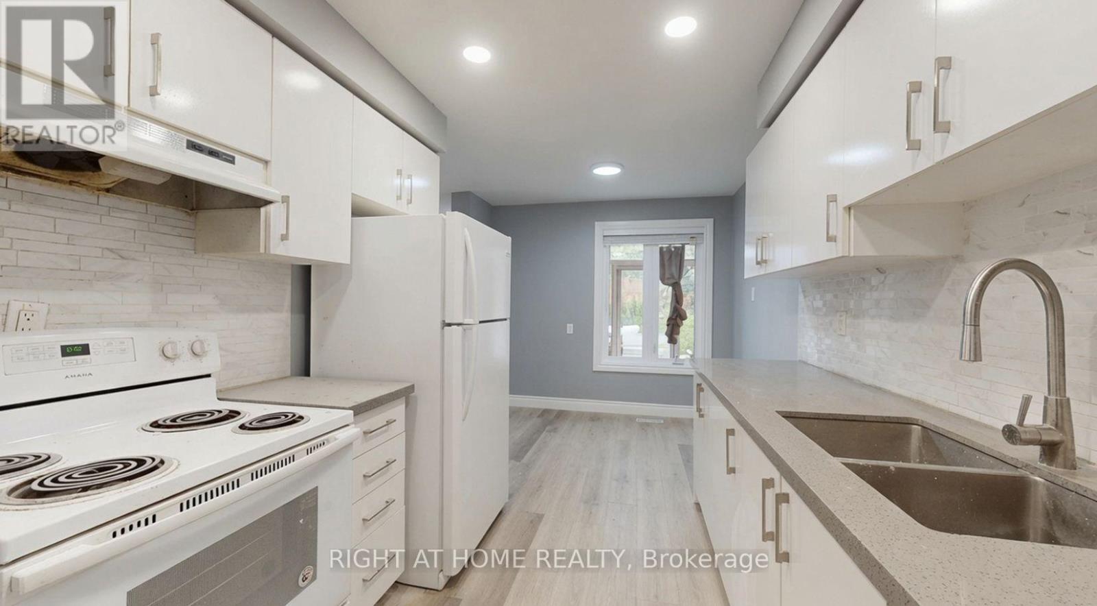 35 CHALFIELD LANE - 21