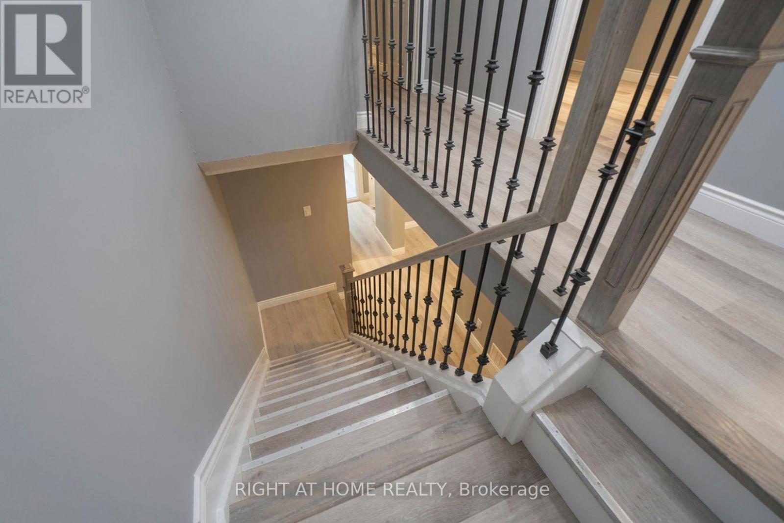 35 CHALFIELD LANE - 25